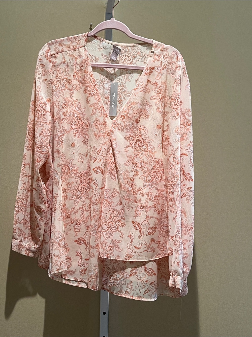 Chico's Blush Pink Paisley V-Neck Long Sleeve Blouse
